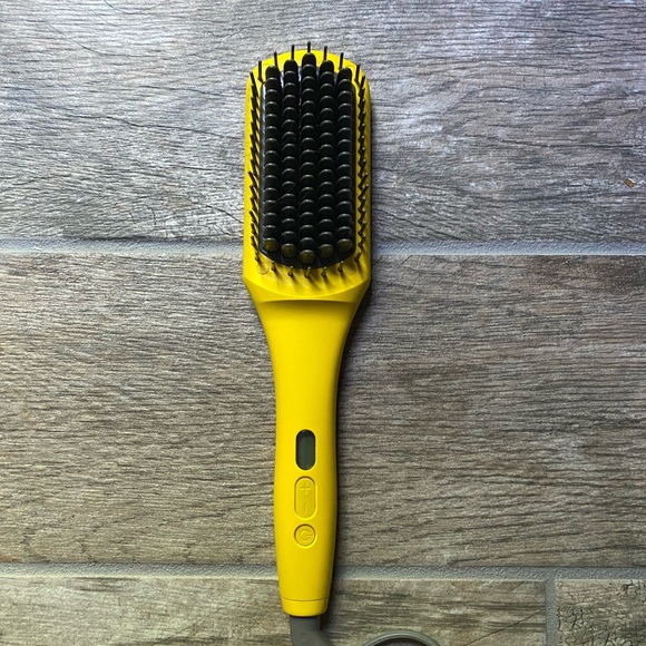 Other - Drybar The Brush Crush Heated Straightening Brush